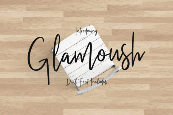 Glamoush Font Review for Campaign Designers